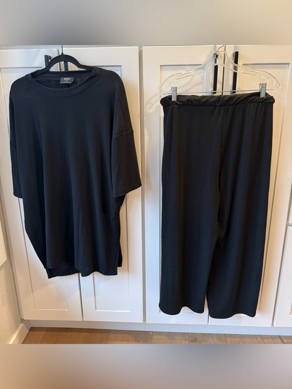 Dressed in LALA Black Tunic and Wide-Leg Pants Ribbed Black Playsuit Two Piece